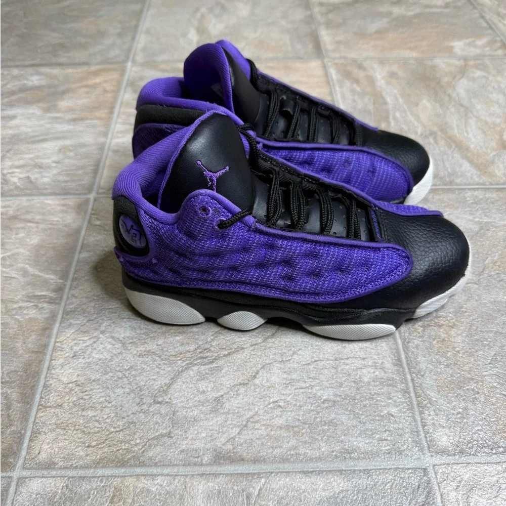 Air Jordan 13 Retro Purple Venom GS Shoe Size 3Y Purple FD4649-501 Preowned - Picture 2 of 7